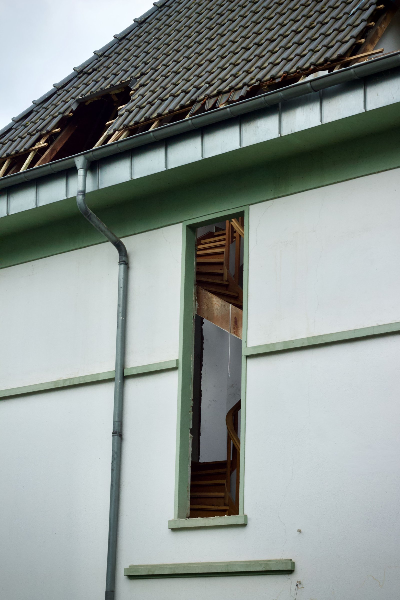 Storm damage roof repair Texas – hail damage roof